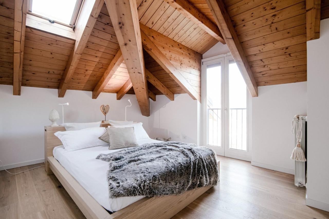 Modern Luxury Attic - Bymyhomeincomo Exterior photo